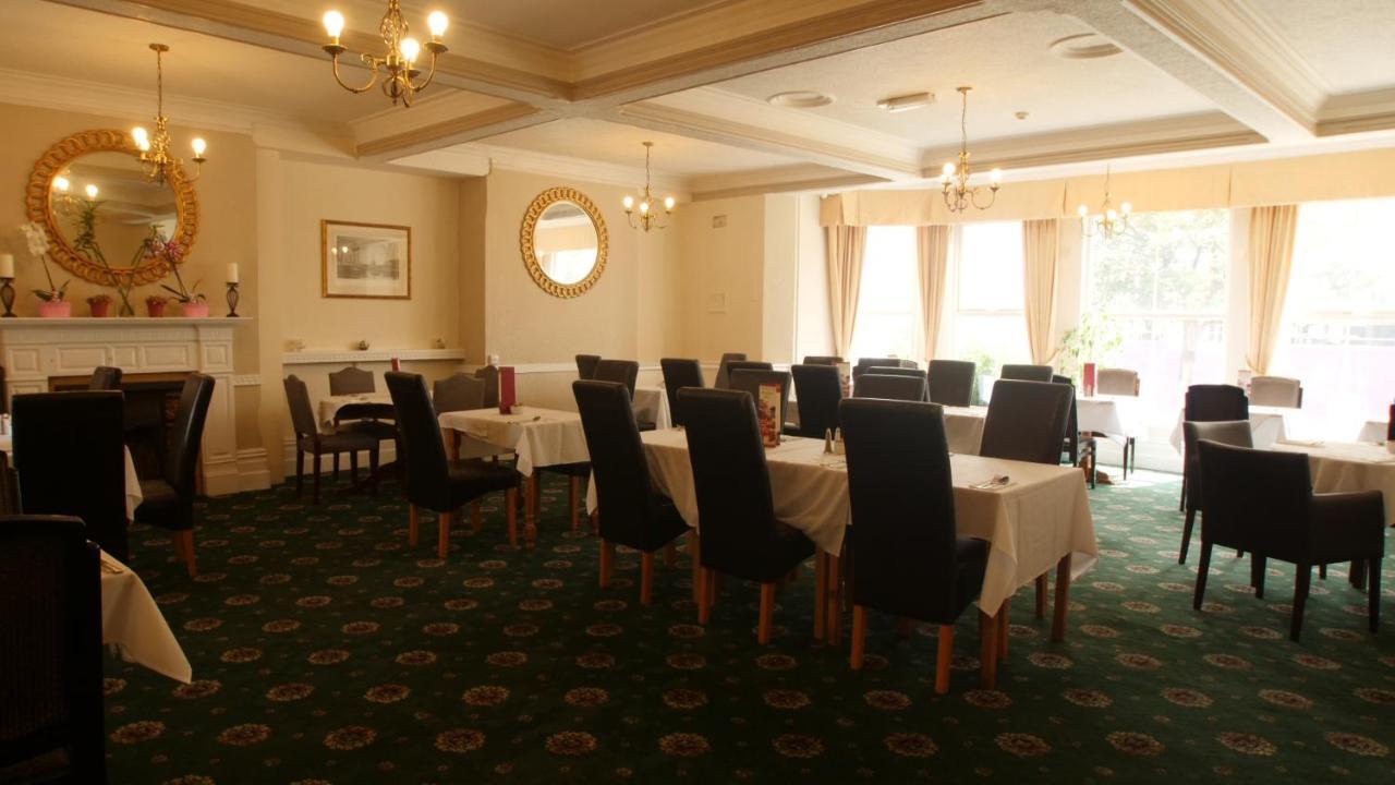 The Broadway Hotel Llandudno Exterior photo
